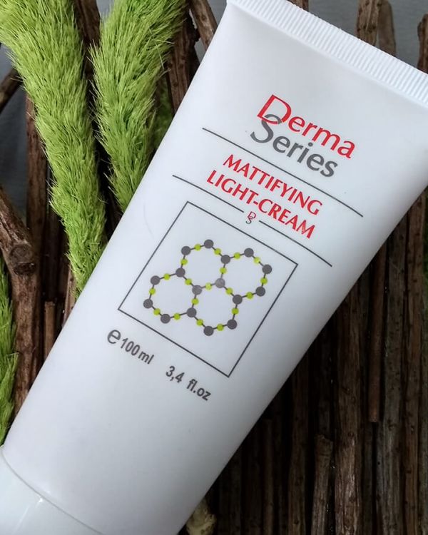 Mattifying light - cream - Нормалізуючий легкий крем - праймер з матуючим ефектом 100 мл