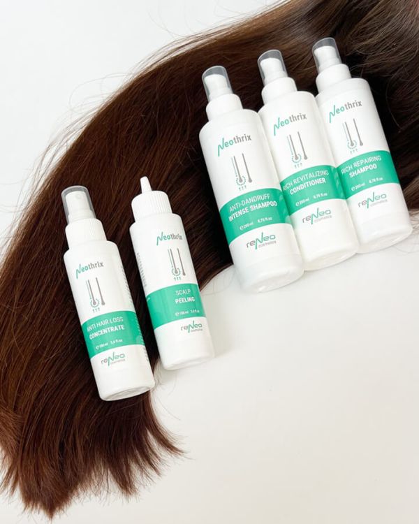ANTI-DANDRUFF INTENSE SHAMPOO - Шампунь проти лупи з антисептичною дією 200 мл